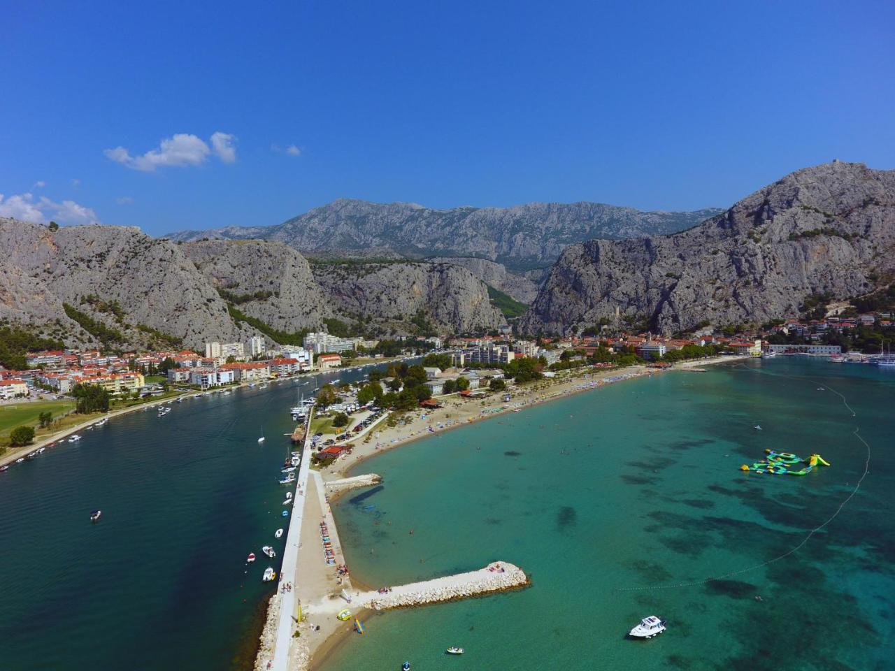 Inn By The River Omiš Esterno foto