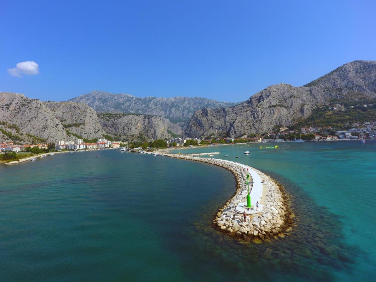 Inn By The River Omiš Esterno foto